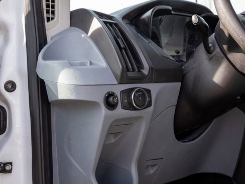 Used 2018 Ford Transit 150 XL image 19