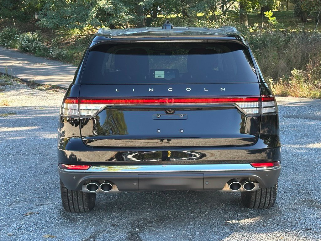 New 2027 Lincoln Aviator Reserve w/ Luxury Package AWD/4WD image 4