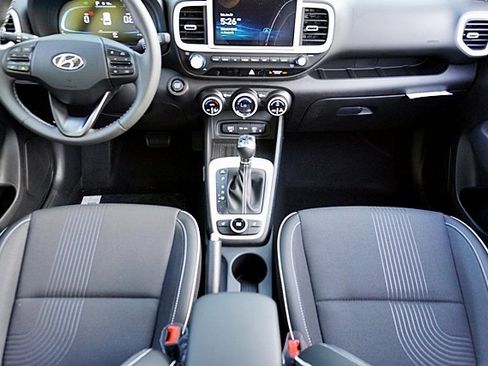 New 2025 Hyundai Venue Limited image 24