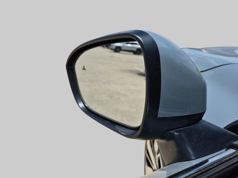 New 2025 Mitsubishi Outlander SEL image 12