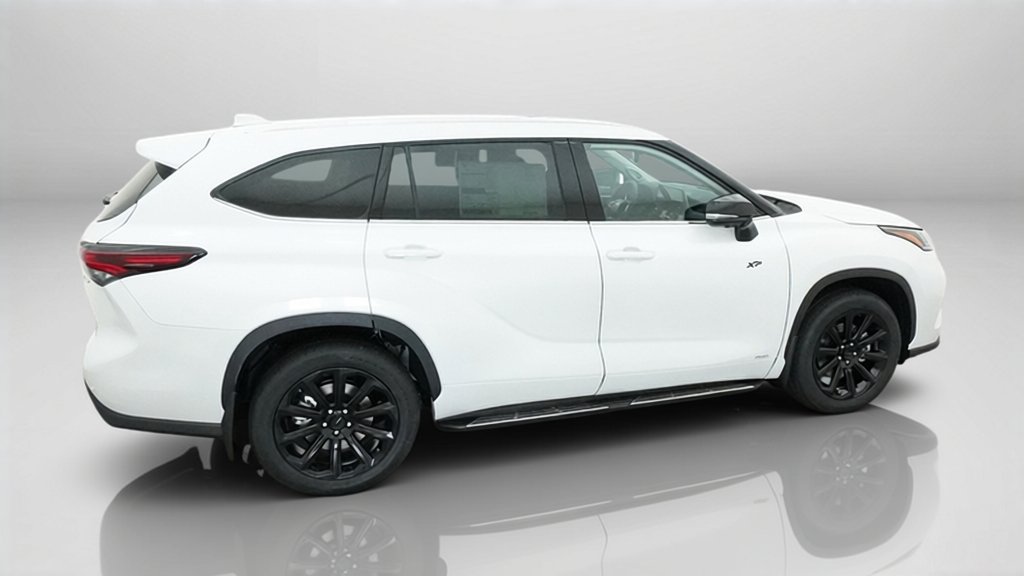New 2026 Toyota Highlander Limited AWD/4WD image 8