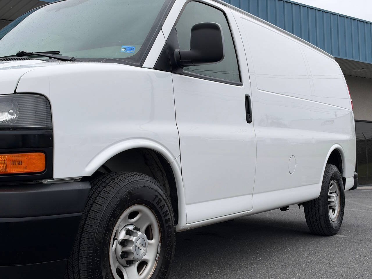 Used 2020 Chevrolet Express 2500 w/ Driver Convenience Package RWD image 44