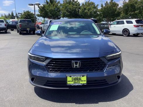 Used 2023 Honda Accord EX image 4