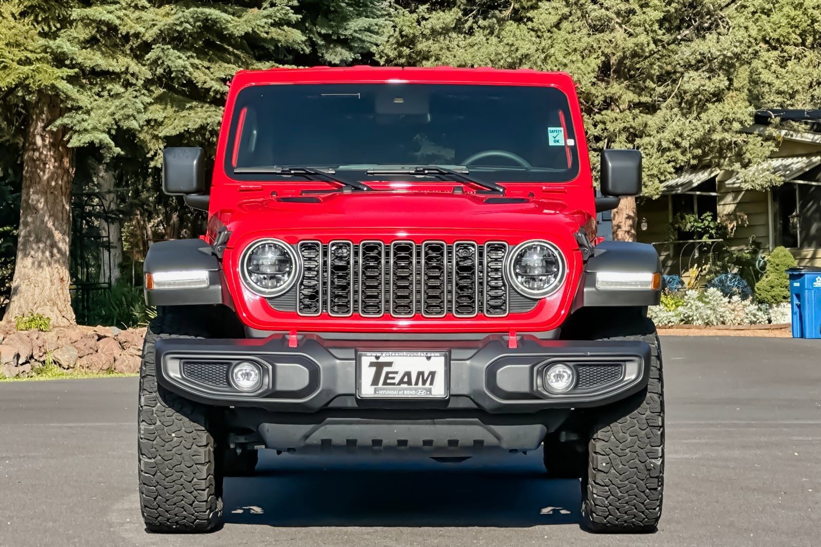 Used 2025 Jeep Wrangler Unlimited Rubicon AWD/4WD image 10