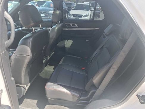 Used 2017 Ford Explorer Sport w/ Equipment Group 401A AWD/4WD image 12