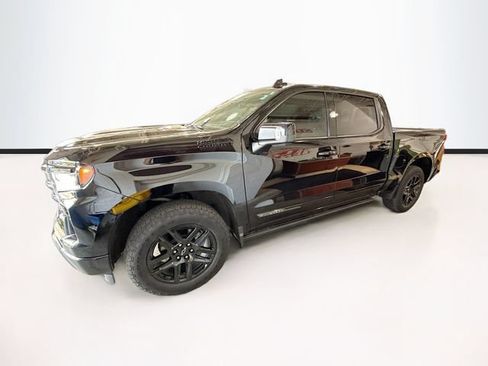 Used 2024 Chevrolet Silverado 1500 High Country w/ Midnight Edition AWD/4WD image 9