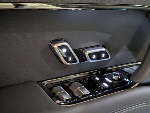 New 2026 Land Rover Range Rover Sport SE AWD/4WD image 10