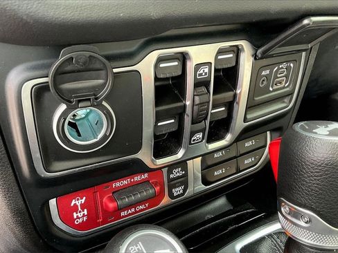 Used 2024 Jeep Wrangler Unlimited Rubicon image 22