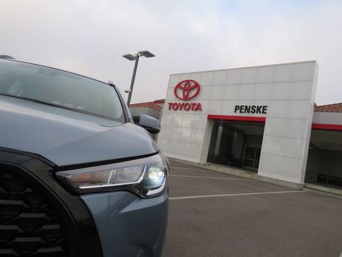 Certified 2022 Toyota Corolla Cross LE image 4