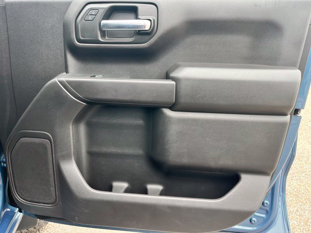 Used 2024 Chevrolet Silverado 1500 Custom Trail Boss w/ Turbomax Blackout Package AWD/4WD image 27