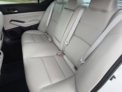 Used 2019 Nissan Altima 2.5 SL FWD image 13