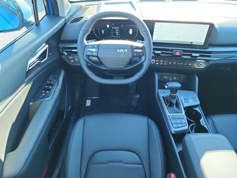 New 2026 Kia Sportage SX FWD image 7