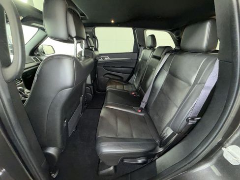 Used 2021 Jeep Grand Cherokee Laredo X image 25