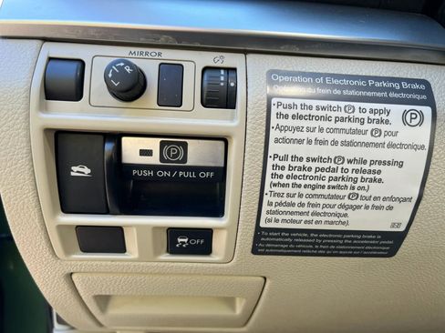 Used 2011 Subaru Outback 2.5i Premium w/ All-Weather Pkg AWD/4WD image 13