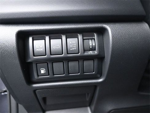 Used 2025 Subaru Forester Limited image 8