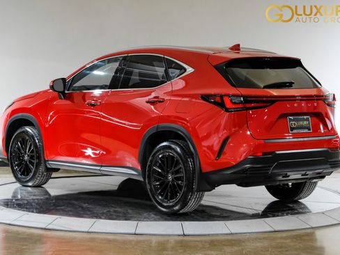 Used 2024 Lexus NX 250 FWD image 12