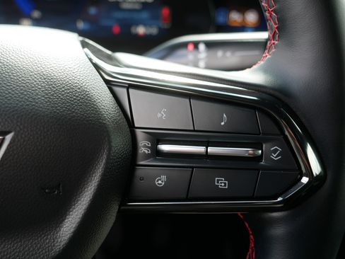 Used 2024 Chevrolet Equinox EV RS AWD/4WD image 29