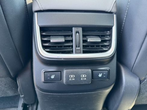 Used 2022 Subaru Outback Limited AWD/4WD image 12