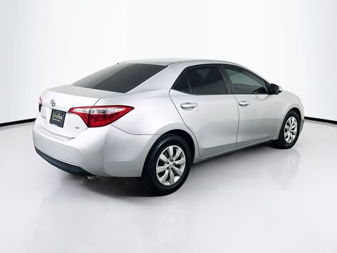 Used 2016 Toyota Corolla LE FWD image 9