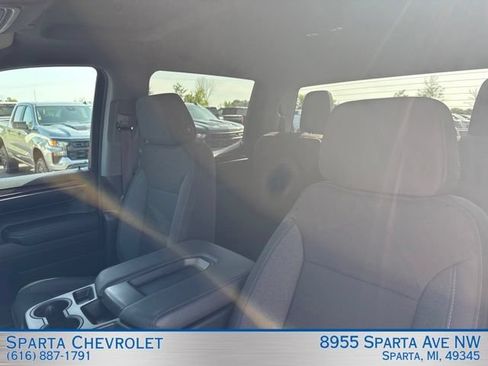 Used 2023 Chevrolet Silverado 1500 LT AWD/4WD image 17