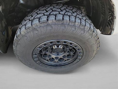 Used 2020 Toyota 4Runner TRD Off-Road Premium w/ Moonroof Package AWD/4WD image 10