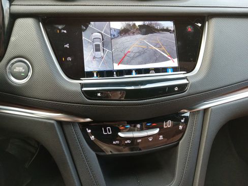 New 2026 Cadillac XT5 Premium Luxury image 16