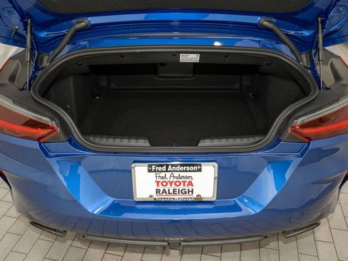 Used 2025 BMW Z4 M40i w/ Edition image 9