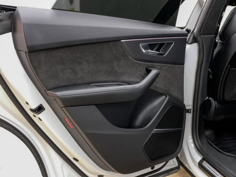 Used 2022 Audi RS Q8 image 47