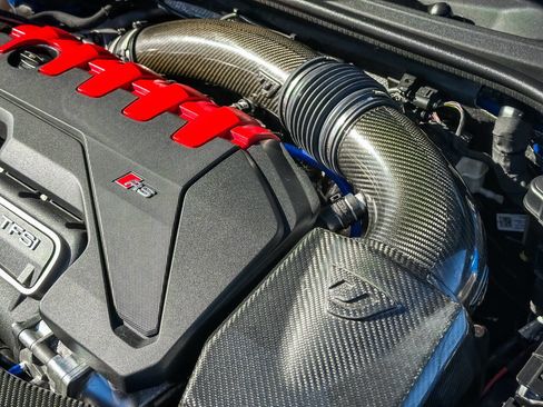 Used 2018 Audi RS 3 w/ Technology Package image 7