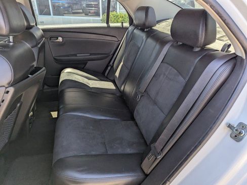 Used 2009 Chevrolet Malibu LT FWD image 24