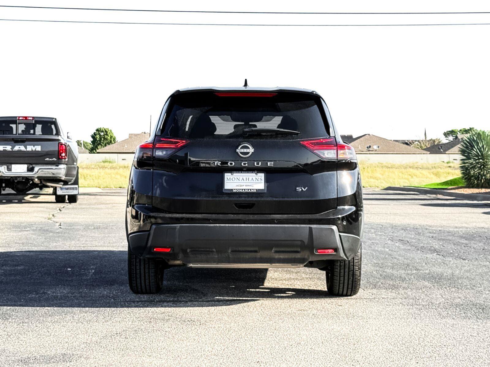 Used 2024 Nissan Rogue SV FWD image 10