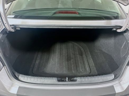 Used 2024 Hyundai Elantra SEL image 28