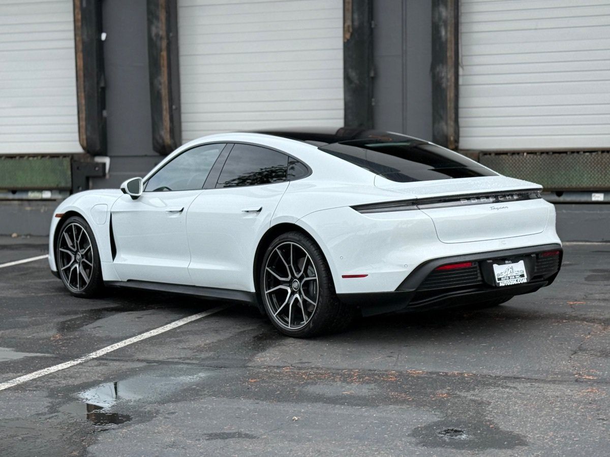 Used 2023 Porsche Taycan RWD image 5