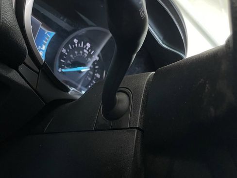 Used 2019 Ford Fusion SE image 22