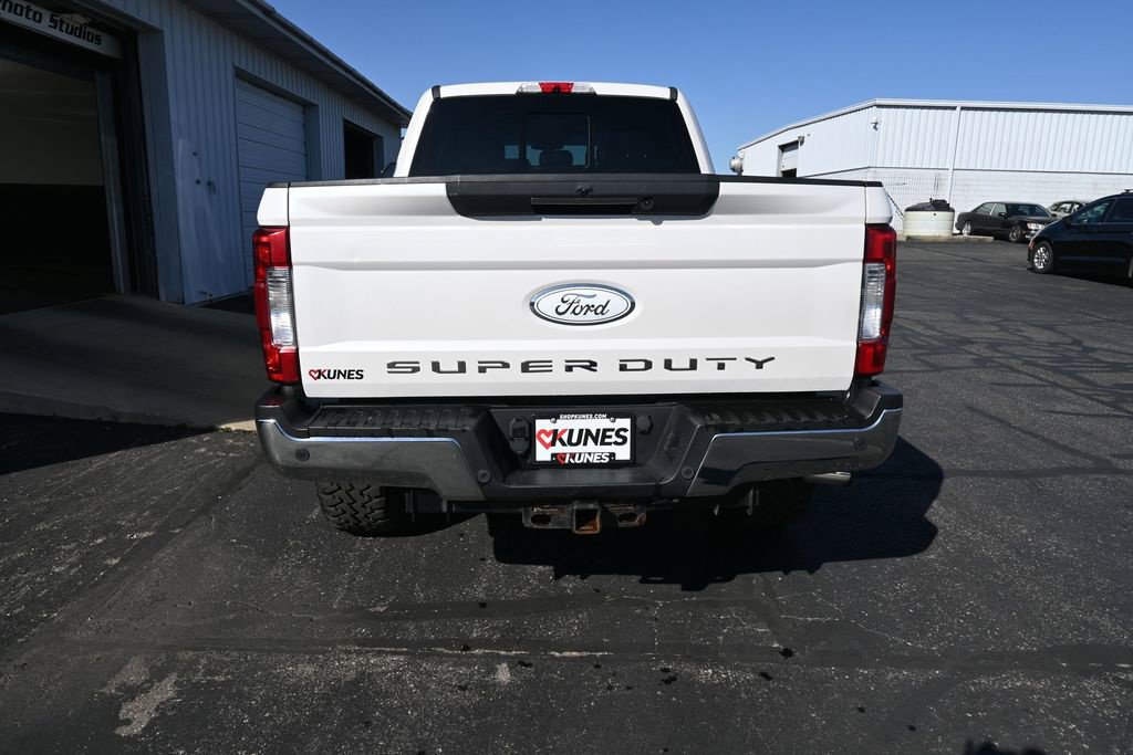 Used 2018 Ford F350 Lariat w/ Lariat Ultimate Package AWD/4WD image 10