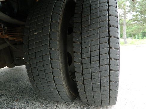 Used 2008 Ford F550 2WD Regular Cab Super Duty image 12