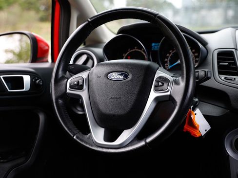 Used 2014 Ford Fiesta SE FWD image 26