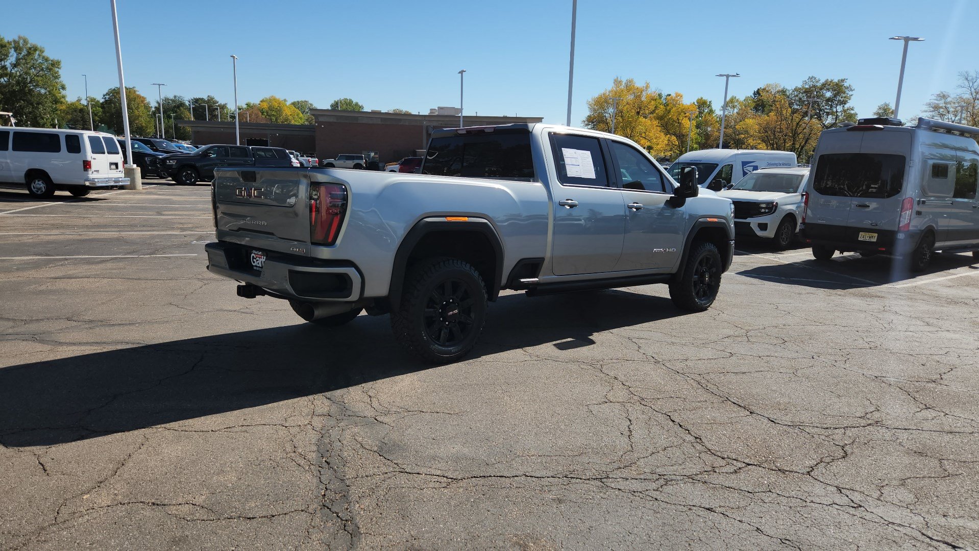 Used 2024 GMC Sierra 3500 AT4 w/ AT4 Premium Plus Package AWD/4WD image 12