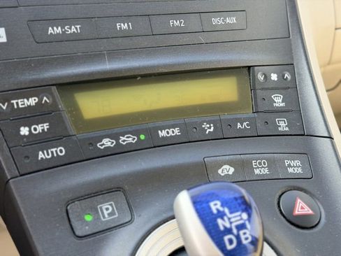 Used 2011 Toyota Prius Three image 12