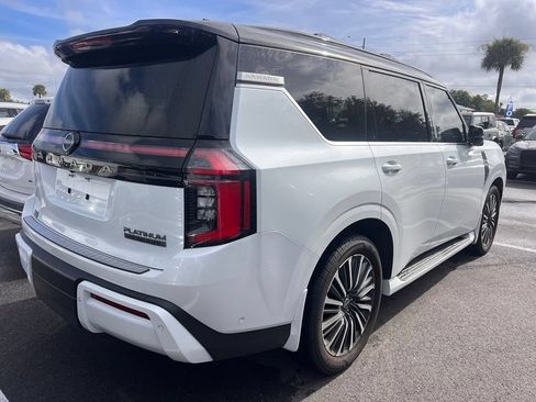 Used 2025 Nissan Armada Platinum Reserve RWD image 4