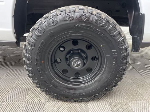 Used 2023 RAM 2500 Tradesman AWD/4WD image 30