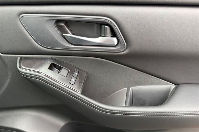 New 2026 Nissan Rogue SV FWD image 19