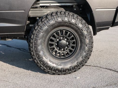 New 2024 RAM 2500 Big Horn w/ Night Edition image 10