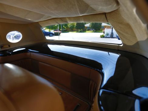 Used 1990 Chrysler TC by Maserati FWD image 11