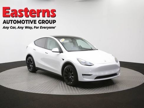 Used 2022 Tesla Model Y Long Range AWD/4WD image 45