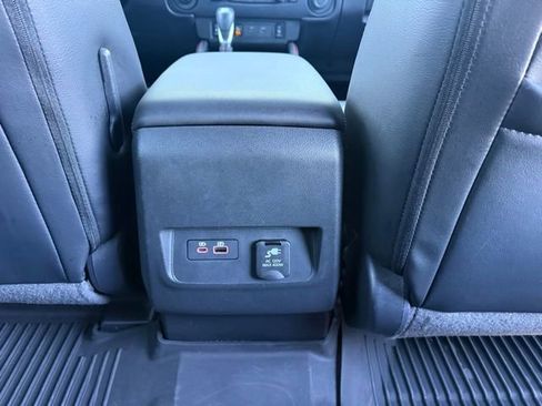 Used 2023 Nissan Frontier PRO-4X w/ Pro-4X Premium Package image 25