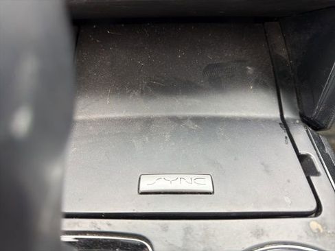 Used 2018 Ford Explorer XLT w/ Equipment Group 202A image 31