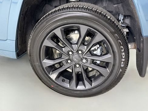 New 2026 Jeep Grand Cherokee L Limited AWD/4WD image 33
