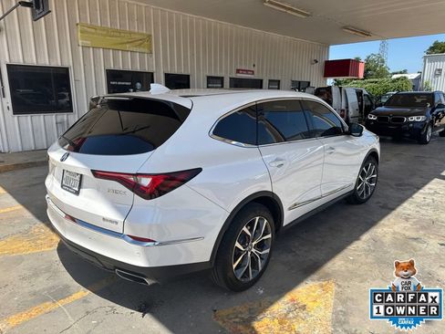 Used 2024 Acura MDX SH-AWD w/ Technology Package image 4