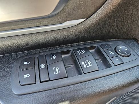 Used 2022 RAM 1500 Big Horn image 32